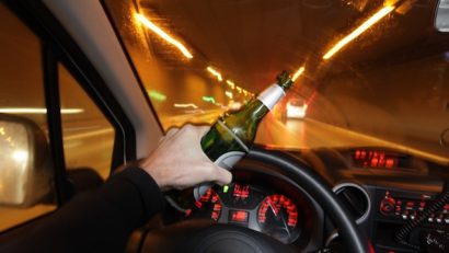 Petrecere la volan, terminată prost pentru un şofer din Ciocârlia