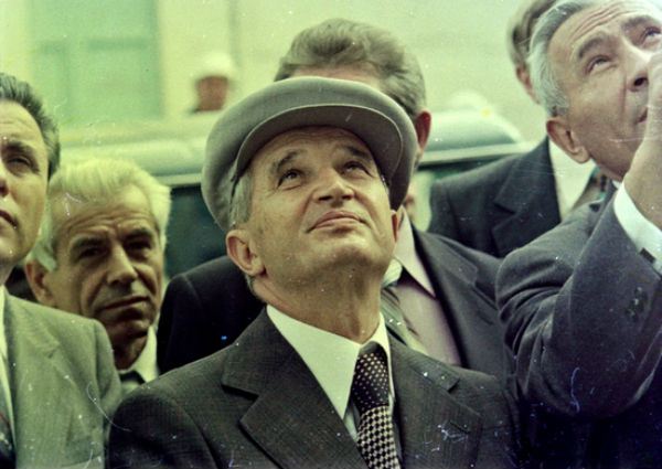 Câte parale mai face memoria lui Ceauşescu