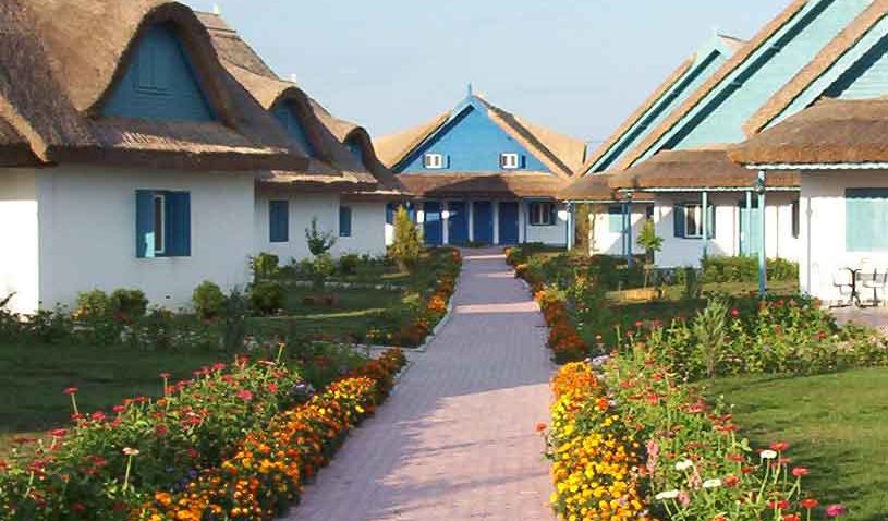Pensiunile turistice din Delta Dunării duc lipsă de personal