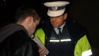 TULCEA: Doi șoferi ,,afumați” au fost prinși în trafic