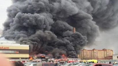 Explozie DEVASTATOARE la un mall din Rusia