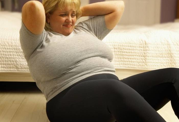 STUDIU: Femeile supraponderale fac mai frecvent cancer