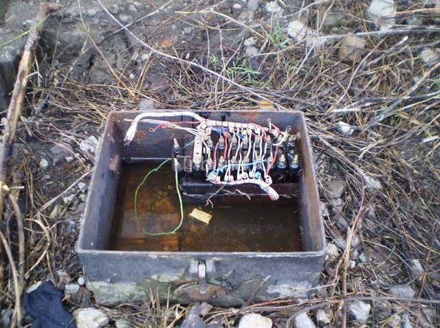 Constanța: Hoți de componente CFR arestați