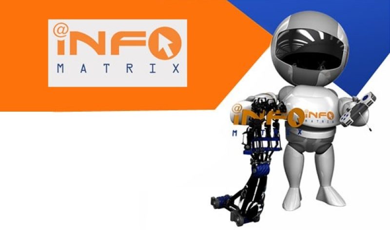 Primul robot umanoid realizat de studenți români – prezentat la Infomatrix