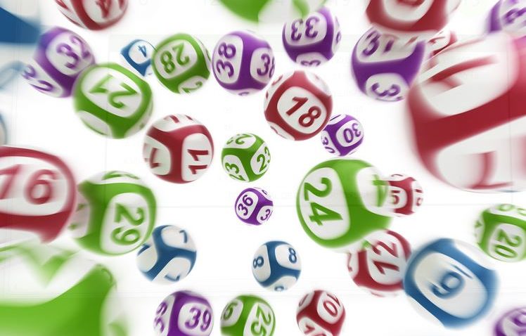 Numerele extrase duminică la Loto 6/49, Noroc, Loto 5/40 şi Joker