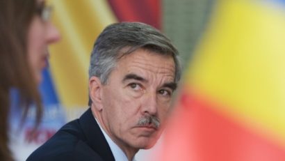 Românii mai au de aşteptat până să intre în SUA fără viză