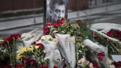 Un al cincilea suspect în asasinatul lui Boris Nemţov s-a sinucis în momentul arestării