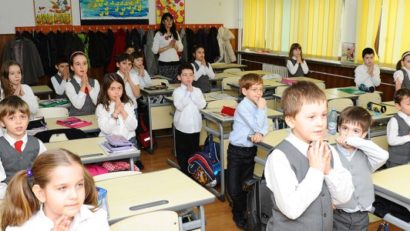 Ce vor face elevii care nu optează pentru Ora de religie