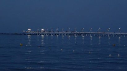 Sinucidere în Mamaia. O femeie s-a aruncat în mare, de pe pasarela din centrul staţiunii!