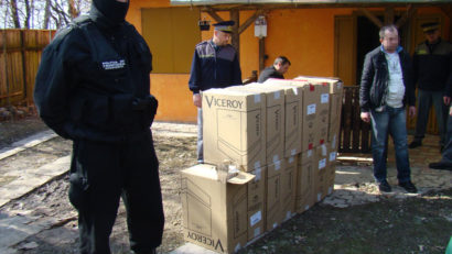 17 descinderi la Constanţa. PERCHEZIŢII de amploare la comercianţii de ţigări de contrabandă