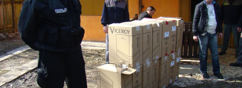 Zece contrabandişti de ţigări, REŢINUŢI în urma percheziţiilor din Constanţa