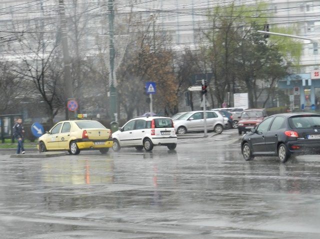 Avem nevoie de umbrele şi duminică, în Dobrogea
