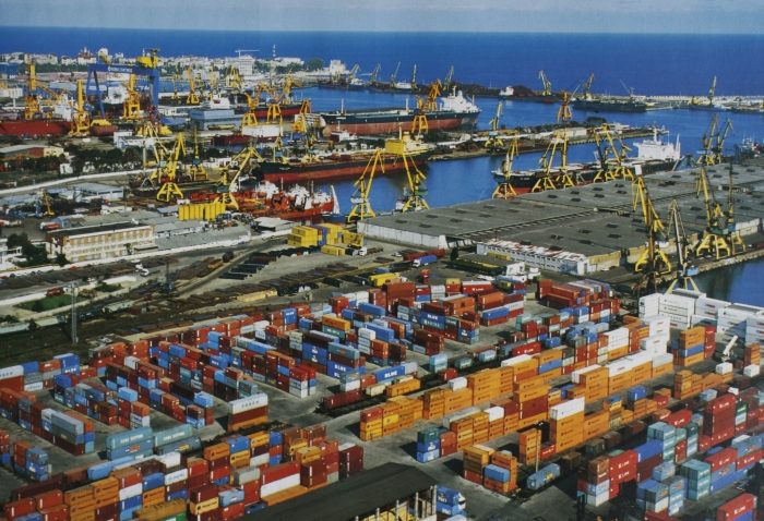 CNAPMC – Operatorii se vor întâlni mâine cu conducerea portului Constanța