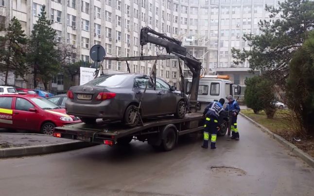 „Răgaz” pentru constănțenii care parchează aiurea. Contractul Primăriei cu firma care ridică mașini expiră marți!