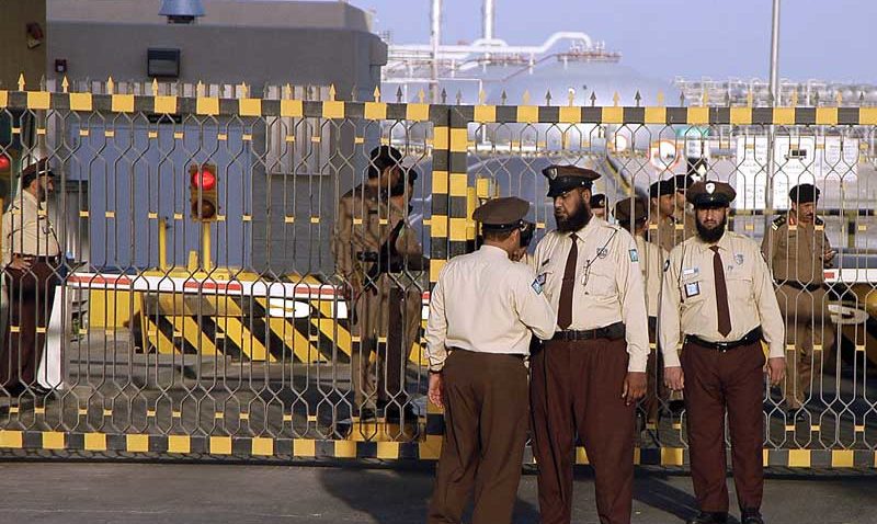 MAE: Risc de securitate în Arabia Saudită. Atenţie sporită pe platformele petroliere!