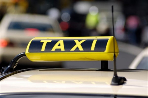 Aplicaţie pentru pasagerii de taxi, disponibilă şi la noi