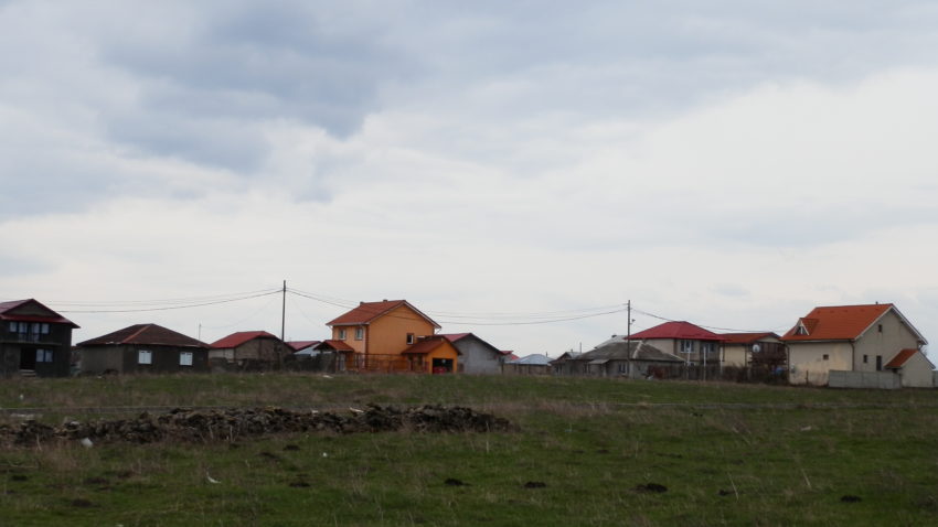 (AUDIO+FOTO)Apă de la izvor și lecții la lumina lumânării, la Movilița