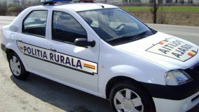 Tinere surori, prinse la furat de fier vechi