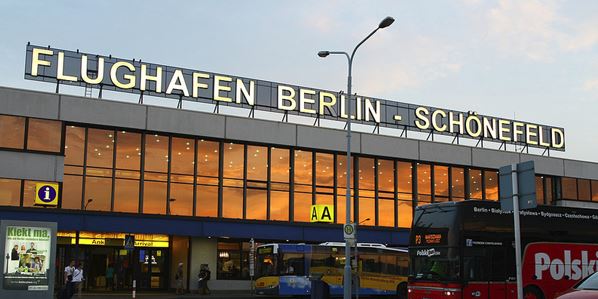 UPDATE: Aeroport din Berlin , evacuat, în urma unei ameninţări cu bombă