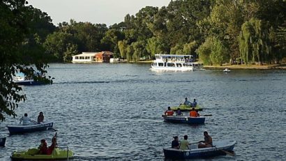 TIMP LIBER: Picnic tulcean pe lacul Ciuperca