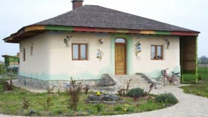 AUDIO: Locuinţele din chirpici, oportunitate de afaceri