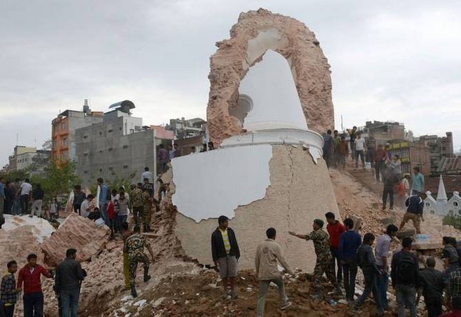 Cutremurul din Nepal: nu s-a confirmat decesul niciunui român