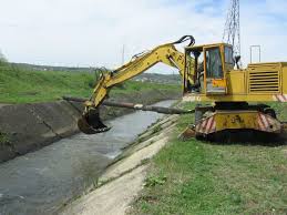 Bani insuficienţi pentru decolmatarea canalelor de desecare în Tulcea