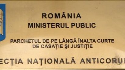 Doi foşti asistenţi europarlamentari urmăriţi penal de DNA