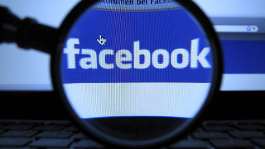 Activitatea pe Facecook este urmărită şi în offline, arată un studiu