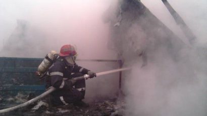 (UPDATE) Incendiu la Coroana, Albești