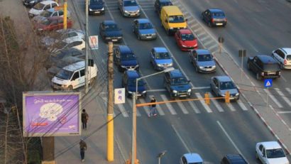 Atenţie şoferi! Trafic îngreunat în mai multe zone din Constanţa