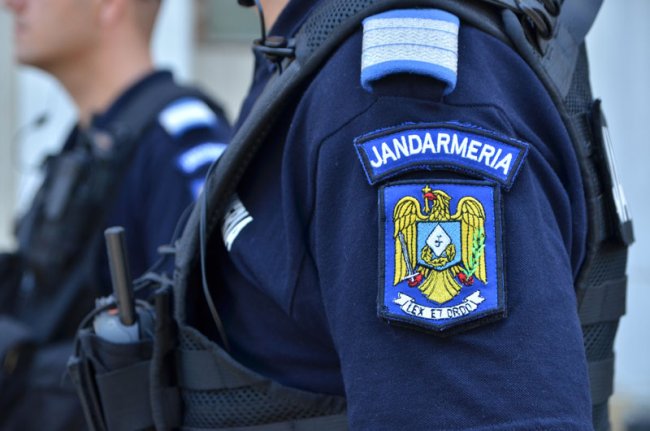 ”Școala Altfel” alături de jandarmii constănțeni