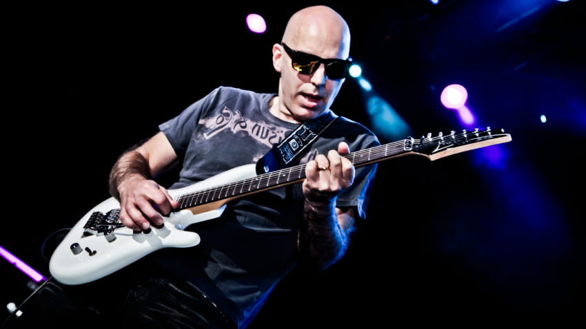 VIDEO: Joe Satriani revine în România cu două concerte