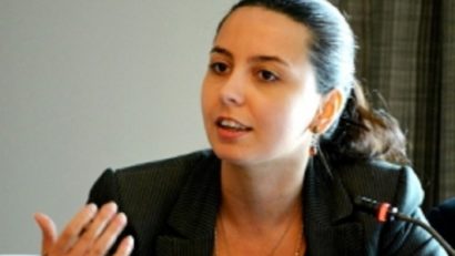 Laura Ștefan, premiată de Ambasada SUA la București
