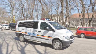 Patru reţinuţi în dosarul de spălare de bani