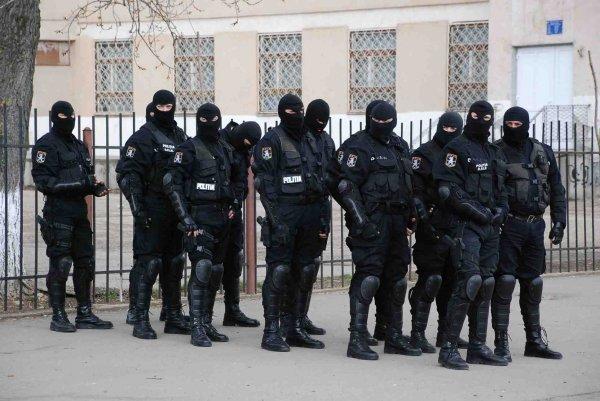 Percheziţii la Primăria Iaşi şi la domiciliul primarului