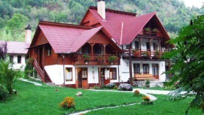 Cât au cheltuit românii de Paşte. Topul celor mai aglomerate staţiuni