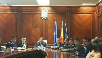 Oamenii legii, mobilizaţi în masă pentru ordinea publică de pe litoral şi Autostrada Soarelui
