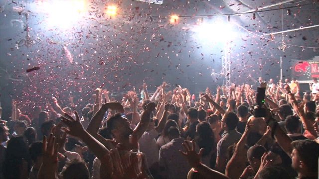 Craig David a fost înlocuit cu Skrillex. Ce alte surprize îi aşteaptă pe turişti de 1 mai, la mare