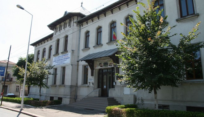 Eleva de la C.N. “Mihai Eminescu” va fi mutată disciplinar