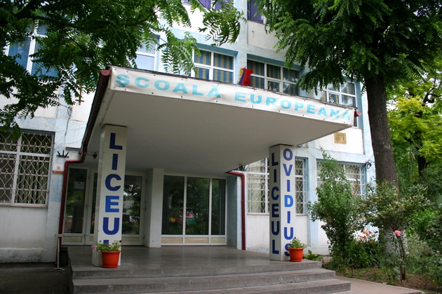 CONSTANȚA. Cerc de astronomie și astrofizică pentru elevi
