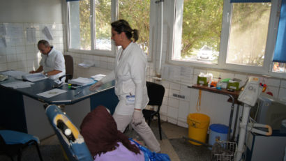 52 de persoane din Măcin au ajuns la Urgenţă