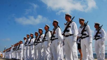Expoziţii de armament şi jocuri marinăreşti, sâmbătă, pe faleză