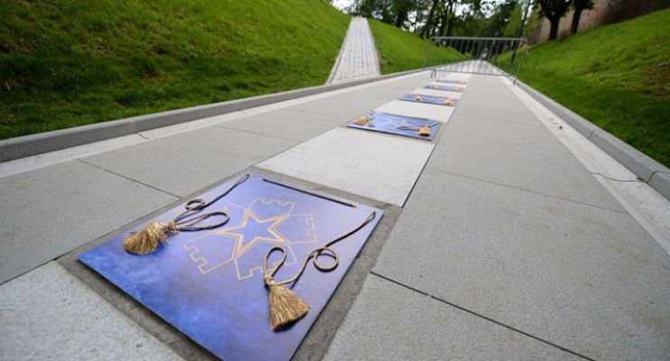 Actori români, răsplătiţi cu stele, pe Aleea Celebrităţilor