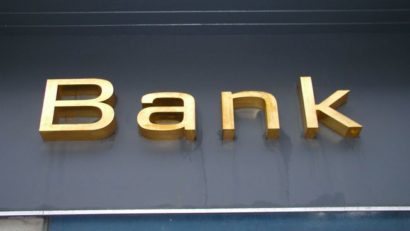 Băncile estimează o creştere a cererii pentru credite imobiliare şi de consum