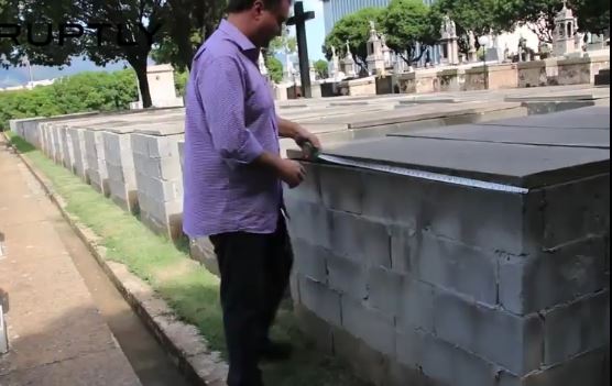 Cimitir pentru obezi