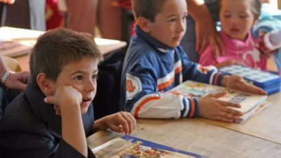 Astăzi a început înscrierea copiilor în clasa pregatitoare
