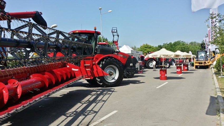 La Pavilionul Expozițional – Târgul Expoagroutil 2015