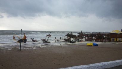 Codul galben de furtună, prelungit până la ora 13,00