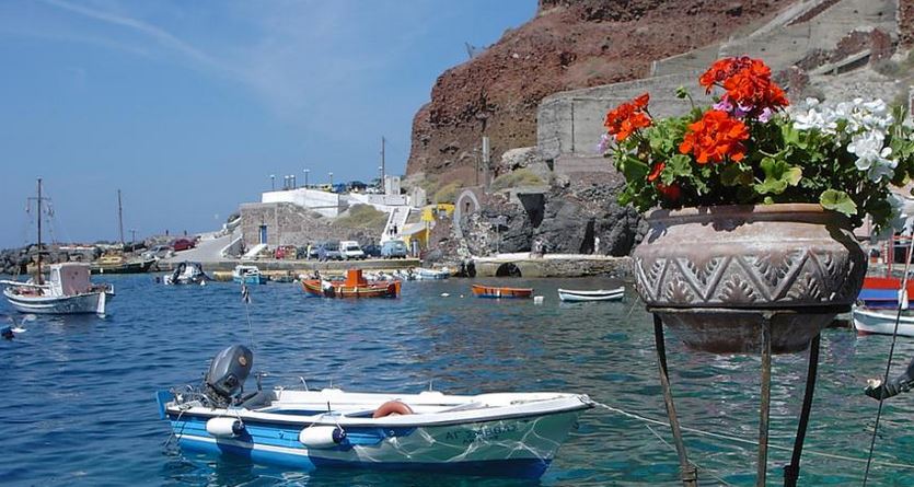 GRECIA: Nu plecaţi în vacanţă fără cardul bancar!